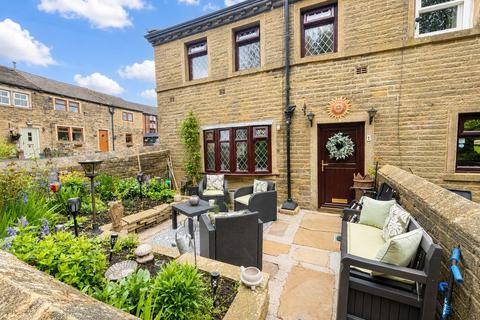 2 bedroom cottage for sale, Brow Top, Clayton, Bradford