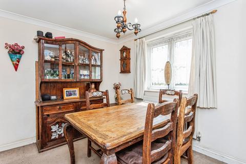 3 bedroom semi-detached house for sale, Collier Way, Southend-on-Sea, Essex, SS1