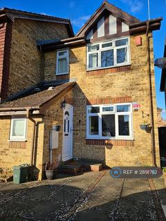 3 bedroom end of terrace house to rent, Clovelly Close, Pinner, HA5