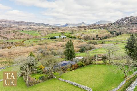 2 bedroom cottage for sale, Garndolbenmaen, Gwynedd, LL51