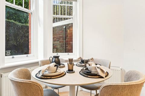 1 bedroom apartment to rent, Hamlet Gardens, King Street, W6