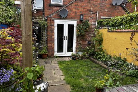 4 bedroom terraced house for sale, Osborne street, leek, staffs, ST13 6LJ