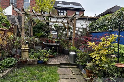 4 bedroom terraced house for sale, Osborne street, leek, staffs, ST13 6LJ