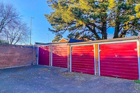 undefined, Garage- Buryholme, Broxbourne