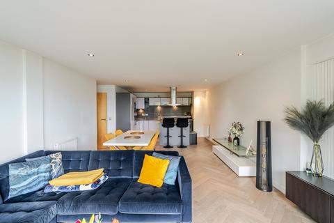 2 bedroom flat for sale, 1/1 Lochinvar Drive, Granton, Edinburgh, EH5 1GJ