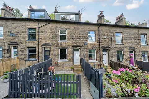 4 bedroom terraced house for sale, Willow Terrace, Sowerby Bridge