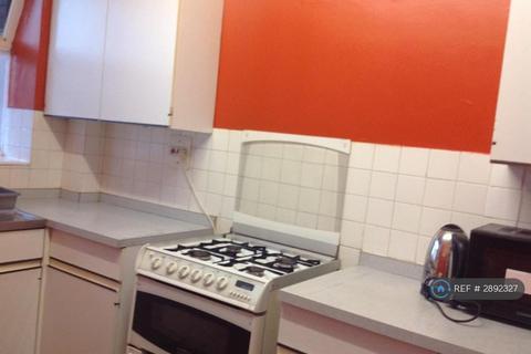 3 bedroom flat to rent, Boswell House, London Wc1n3pr, WC1N