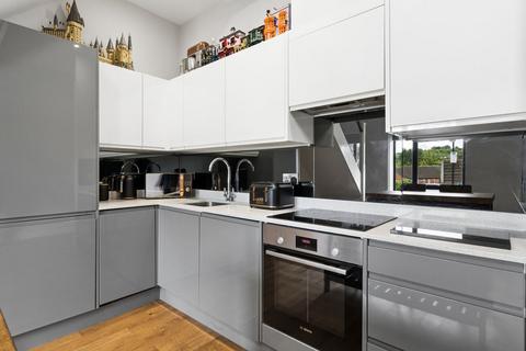 1 bedroom apartment for sale, Treadaway Hill, High Wycombe HP10