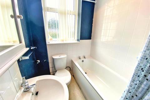1 bedroom flat to rent, Stow Park Court, Stow Hill,
