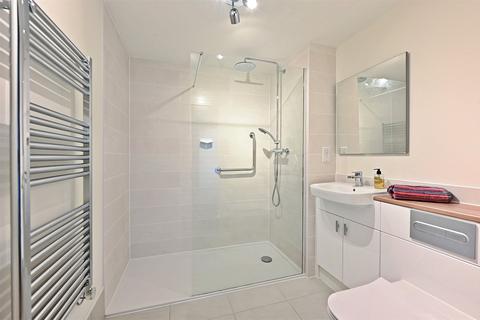 1 bedroom apartment for sale, Station Road, Hampshire RG27