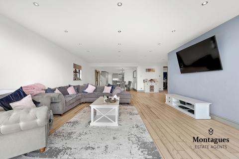 5 bedroom detached house for sale, High Road, North Weald, CM16