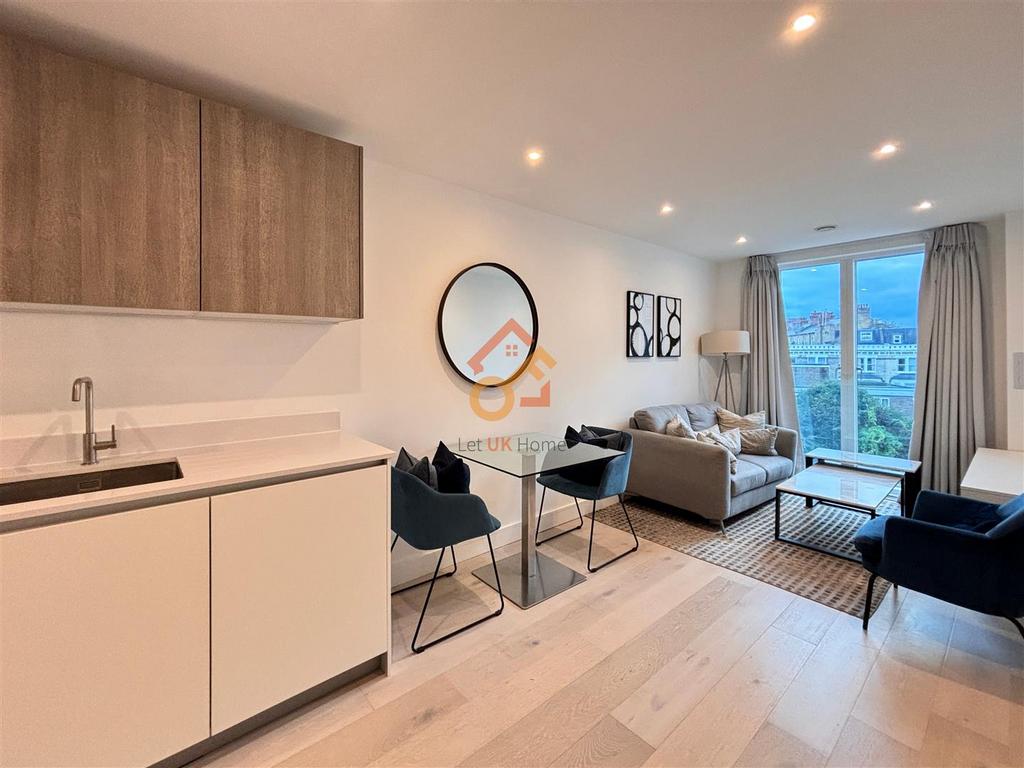 apt-005　APT-013 Atelier Apartments, 53 Sinclair Road 1 bed flat to rent