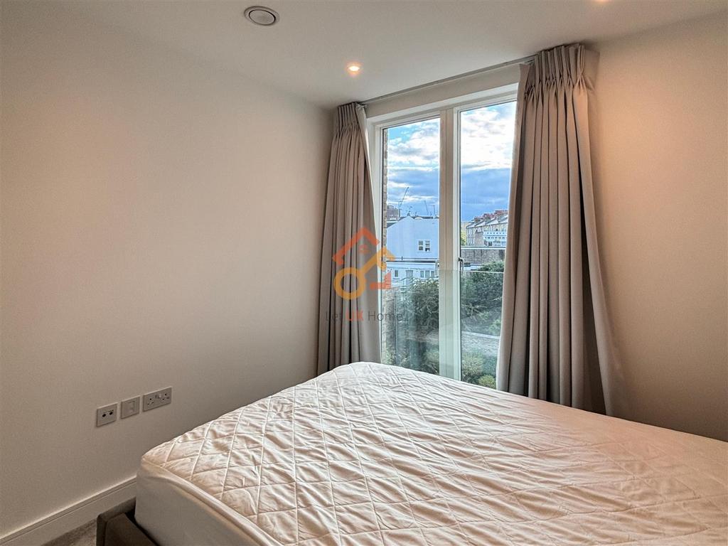 Atelier Apartments, 53 Sinclair Road 1 bed flat to rent