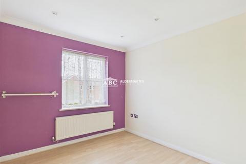 2 bedroom flat for sale, Sherman Gardens, Chadwell Heath, Romford