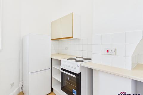 1 bedroom flat to rent, Cavendish Place, Town Centre, Eastbourne, BN21