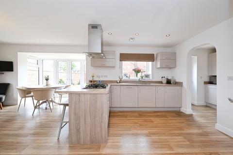 4 bedroom detached house for sale, Bacopa Drive, Retford