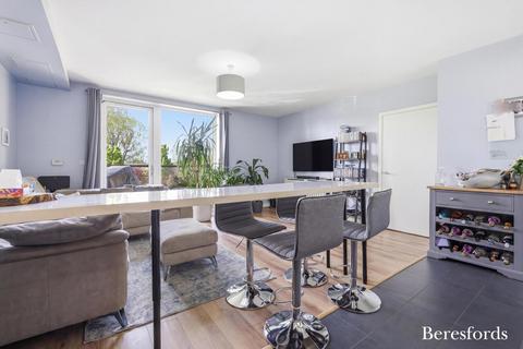 2 bedroom apartment for sale, Blackthorn House, 55 St. Clements Avenue, RM3