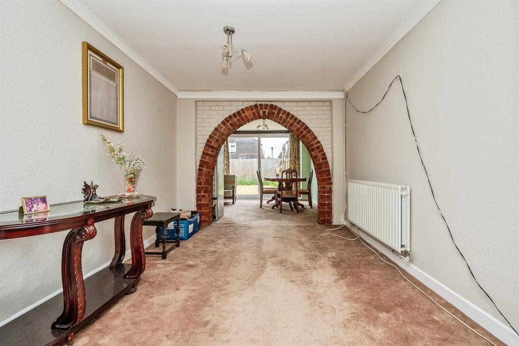 House in Birmingham, West Midlands - More