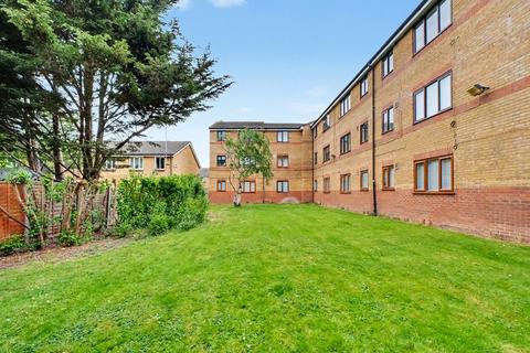 1 bedroom flat for sale, Draycott Close, London, NW2