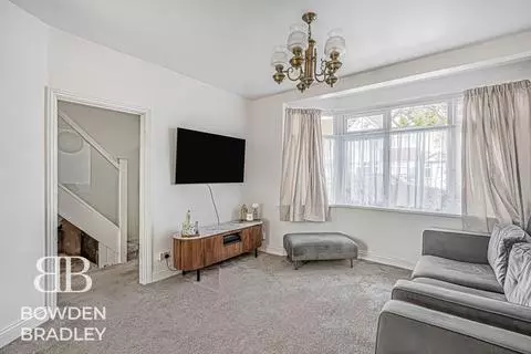 3 bedroom terraced house for sale – pohled 2