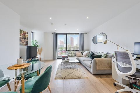 1 bedroom apartment for sale, Forrester Way, London