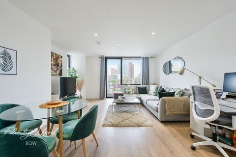 1 bedroom apartment for sale, Forrester Way, London