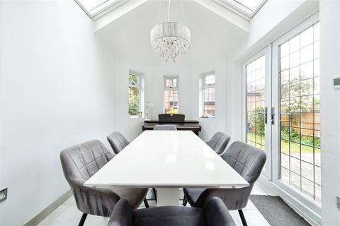 3 bedroom detached house for sale, Brett Drive, Bromham, Bedford, Bedfordshire, MK43