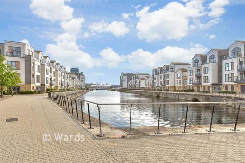 4 bedroom end of terrace house for sale, Tigris Crescent, Chatham ME4