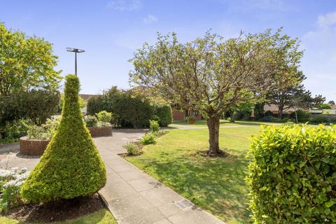 1 bedroom flat for sale, Priestley Way, Middleton-On-Sea, PO22
