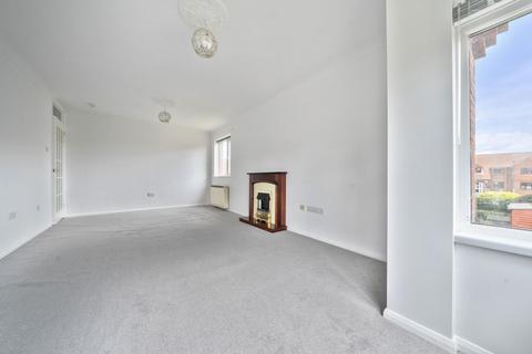 1 bedroom flat for sale, Priestley Way, Middleton-On-Sea, PO22