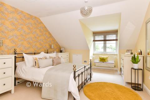 3 bedroom terraced house for sale, Eustace Crescent, Rochester, Kent