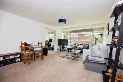 2 bedroom flat for sale, St. Margarets, London Road, Guildford, Surrey, GU1