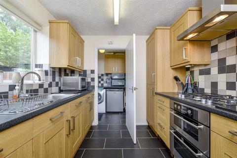 3 bedroom detached house for sale, Pendle Avenue, Kettering NN16