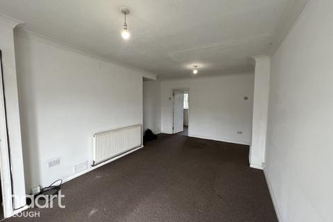 3 bedroom terraced house to rent, Severn Crescent, SLOUGH
