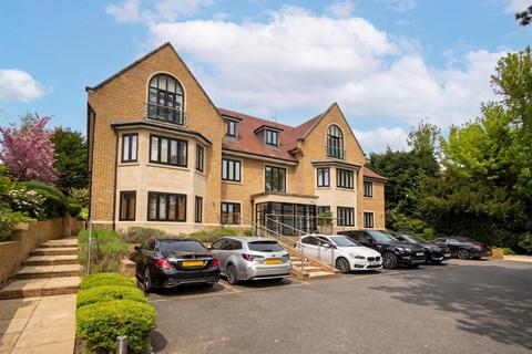 3 bedroom penthouse for sale, Maple Avenue, Bishop's Stortford, Hertfordshire, CM23