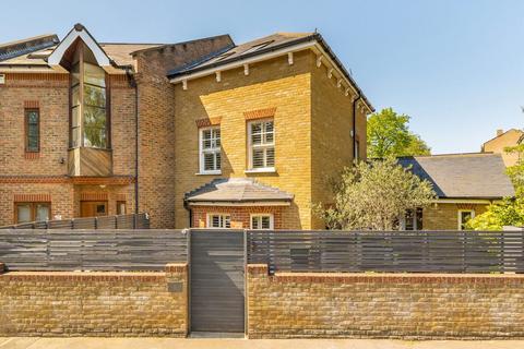Gauden Road, London SW4