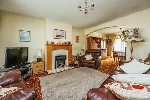 3 bedroom semi-detached house for sale, Gardendale Avenue, Nottingham, Nottinghamshire, NG11