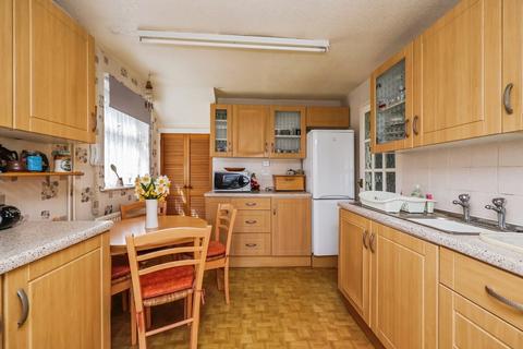 3 bedroom semi-detached house for sale, Gardendale Avenue, Nottingham, Nottinghamshire, NG11