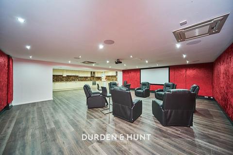 2 bedroom apartment for sale, Eden Avenue, Chigwell, IG7