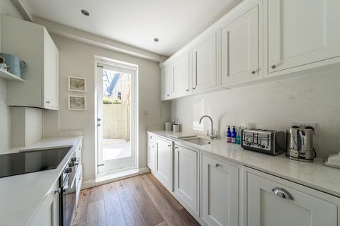 2 bedroom flat for sale, The Polygon, London, SW4