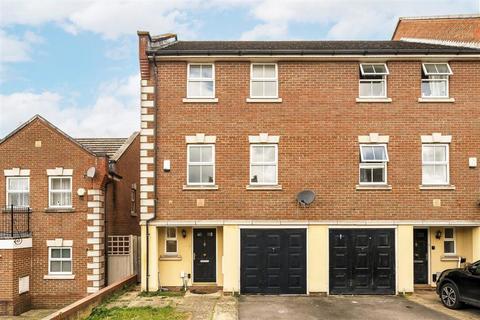 Barlow Drive, London SE18