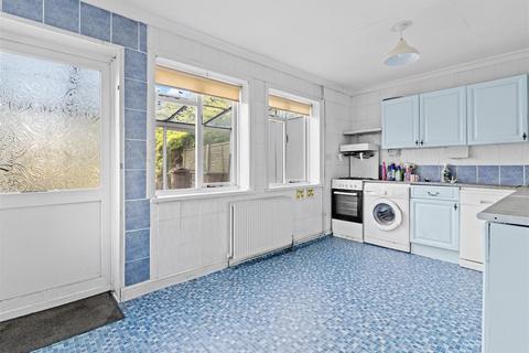 3 bedroom end of terrace house for sale, Hailsham Road, Polegate BN26