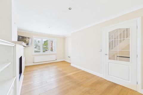 undefined, Hillview Gardens, Shurdington, Cheltenham