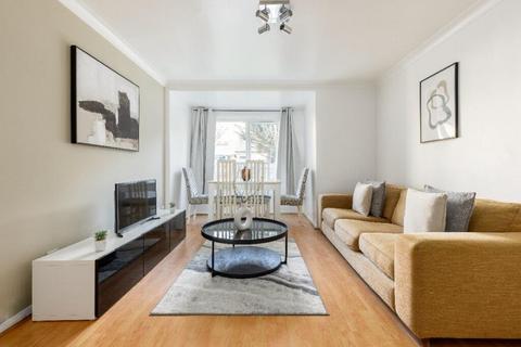 Chaucer Drive, London, SE1