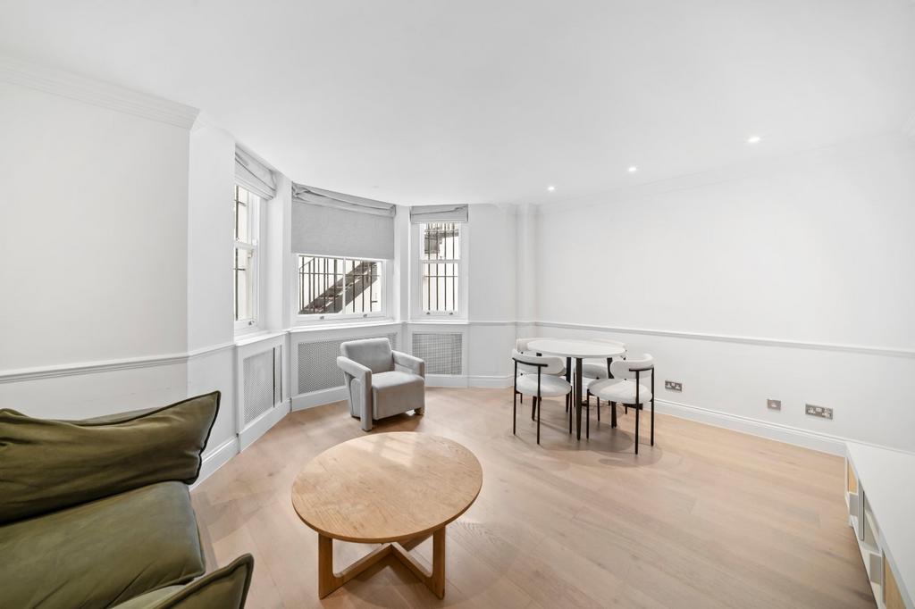 Apartment in London - View 4