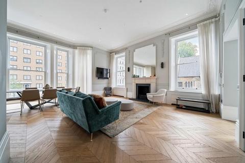 Gloucester Road, London SW7