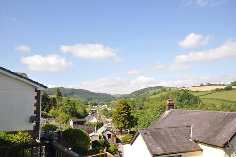 4 bedroom house to rent, Bron Y Glyn Estate, Bronwydd Arms, Carmarthen
