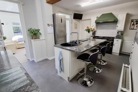 4 bedroom detached house for sale, White Brook Lane, Uppermill OL3