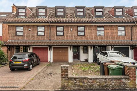 The Ridgeway, North Chingford