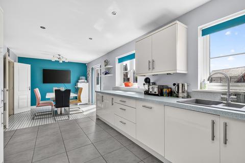 4 bedroom detached house for sale, Bracknell RG12